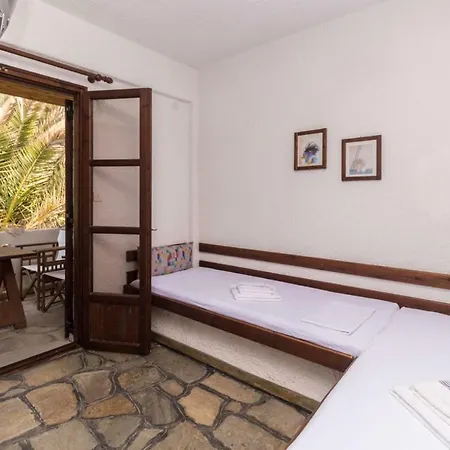 Appartamento Ta Pefka Nikiti  Esterno foto